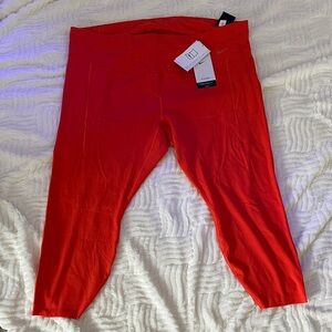 Nike Women’s Capri Leggings